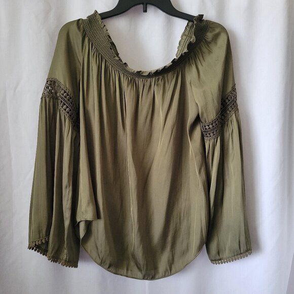 White House Black Market Tops - WHBM White House Black Market Women's Large Off Shoulder Blouse crochet fringe